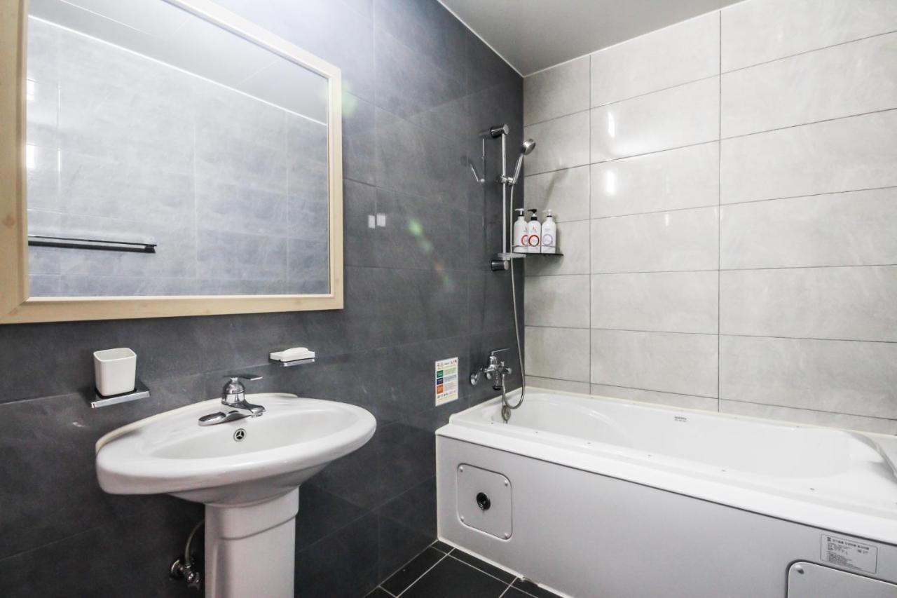 Rings Motel Iksan Zewnętrze zdjęcie