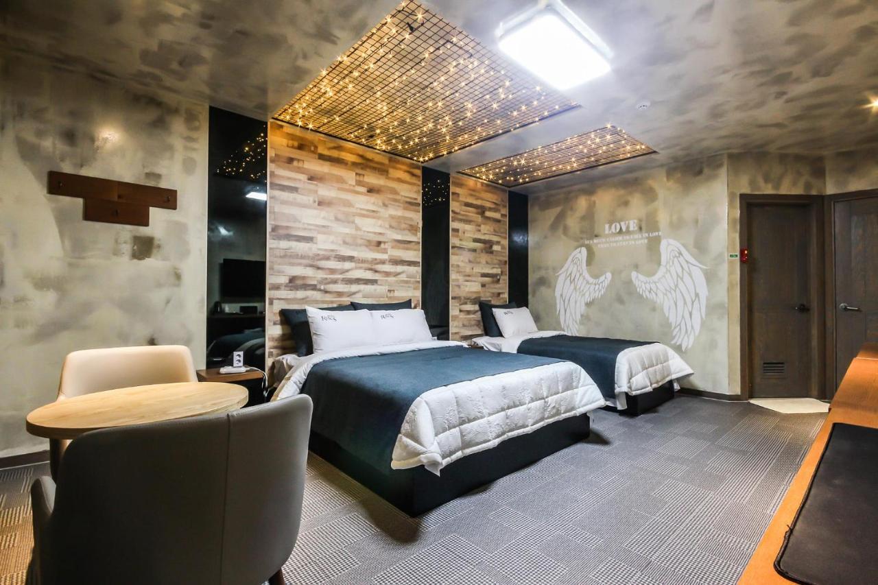 Rings Motel Iksan Zewnętrze zdjęcie